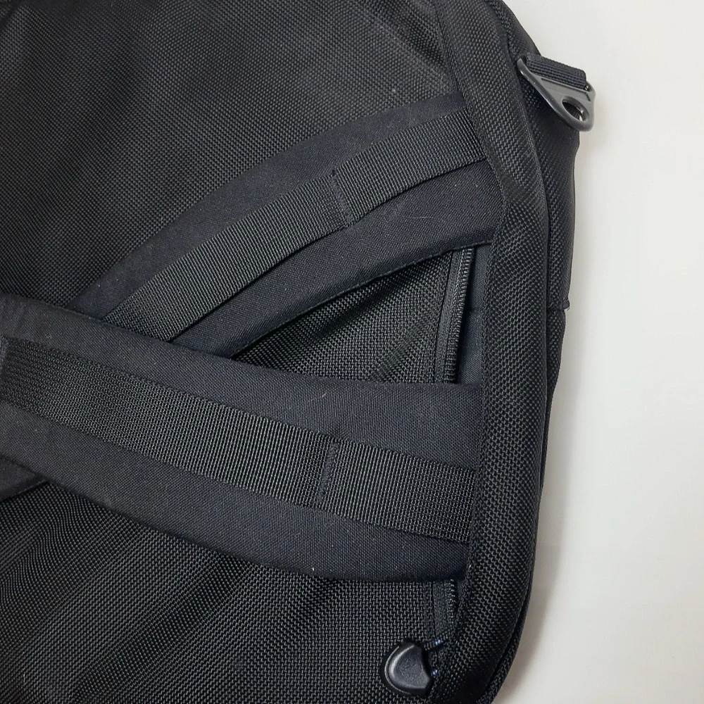 MEC Unisex Convertible Carry On Convertible Backpack In Black Color